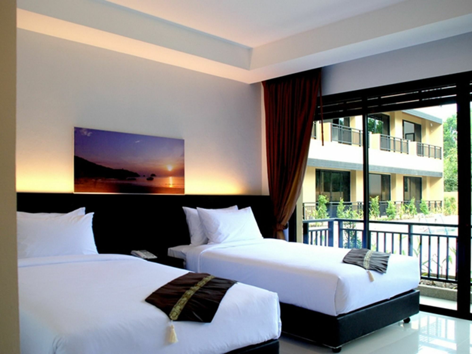 Naiyang Beach Hotel Sha Plus Phuket Zewnętrze zdjęcie